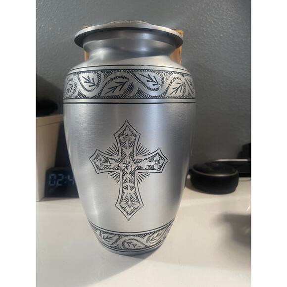 eSplanade 10in Silver Metal Cremation Urn - Picture 1 of 6